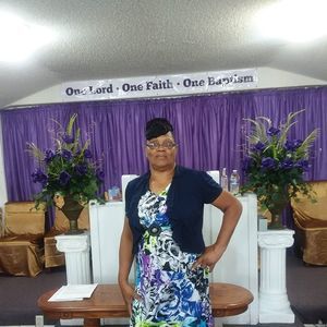 Meet your Posher, Linda